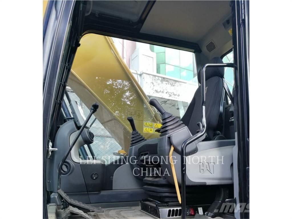 CAT 326D2L 대형 굴삭기 29톤 이상