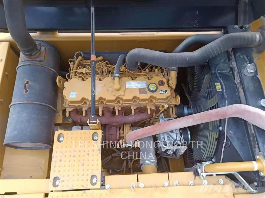 CAT 326D2L 대형 굴삭기 29톤 이상