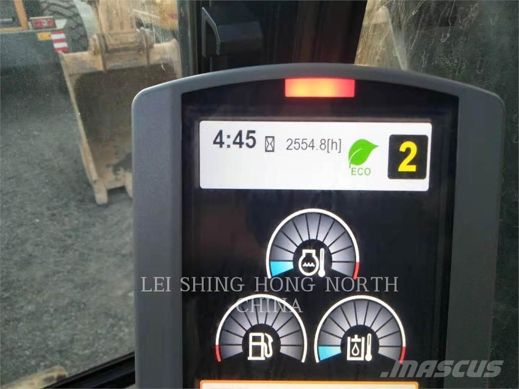 CAT 326D2L 대형 굴삭기 29톤 이상