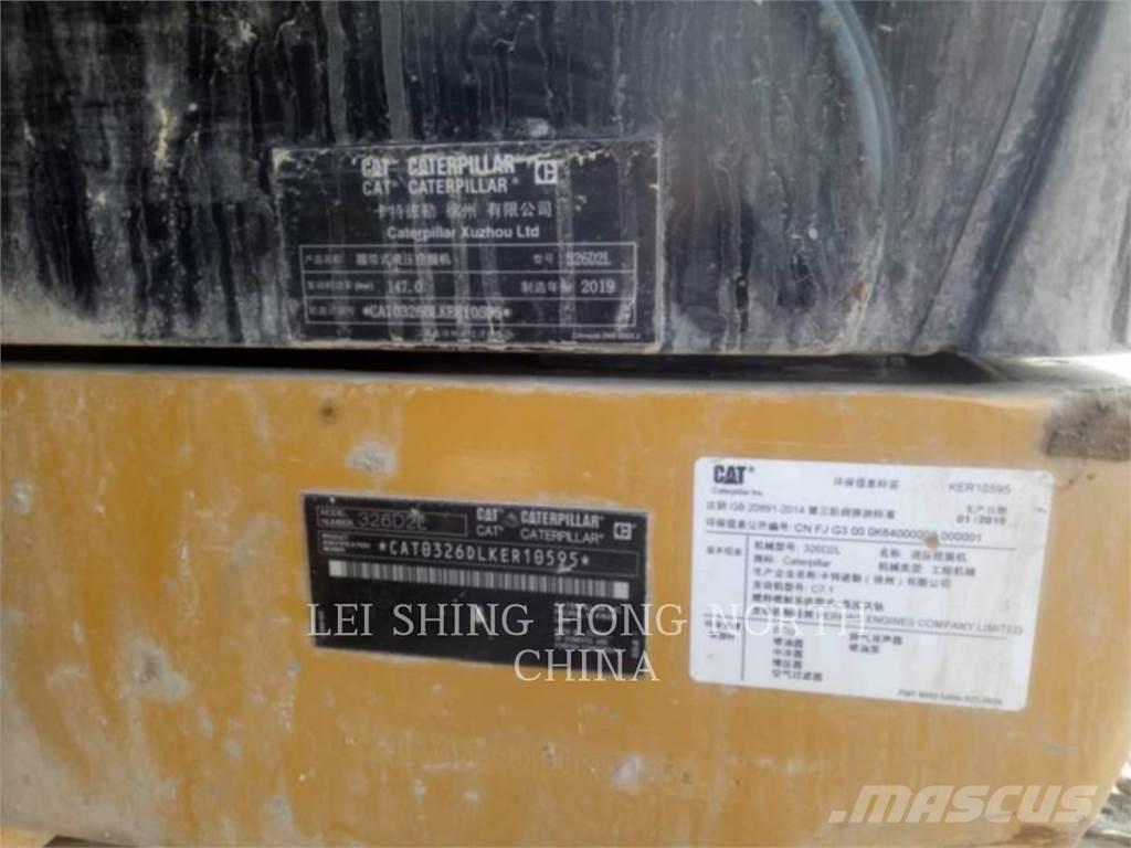 CAT 326D2L 대형 굴삭기 29톤 이상