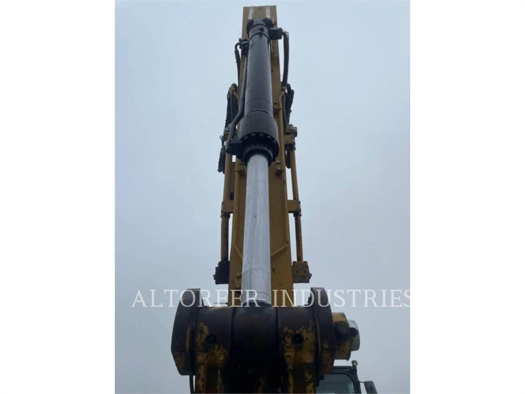 CAT 326FL 대형 굴삭기 29톤 이상
