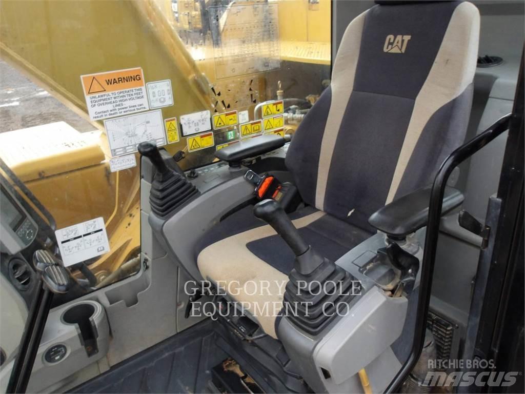 CAT 326FL 대형 굴삭기 29톤 이상