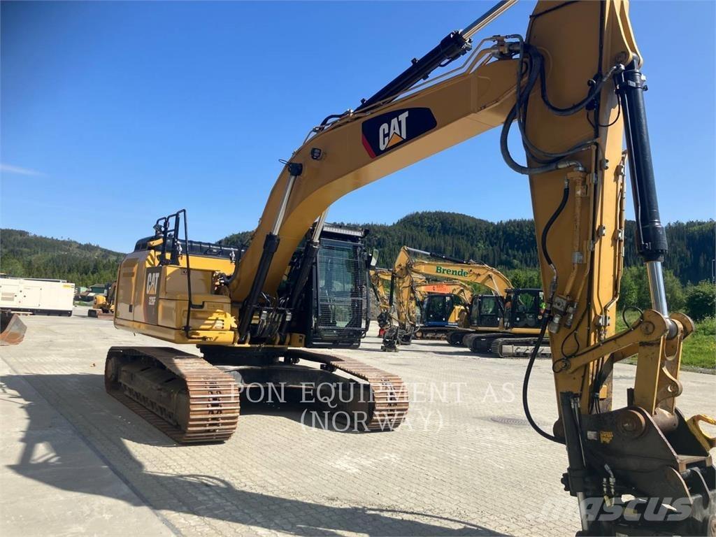 CAT 326FL 대형 굴삭기 29톤 이상