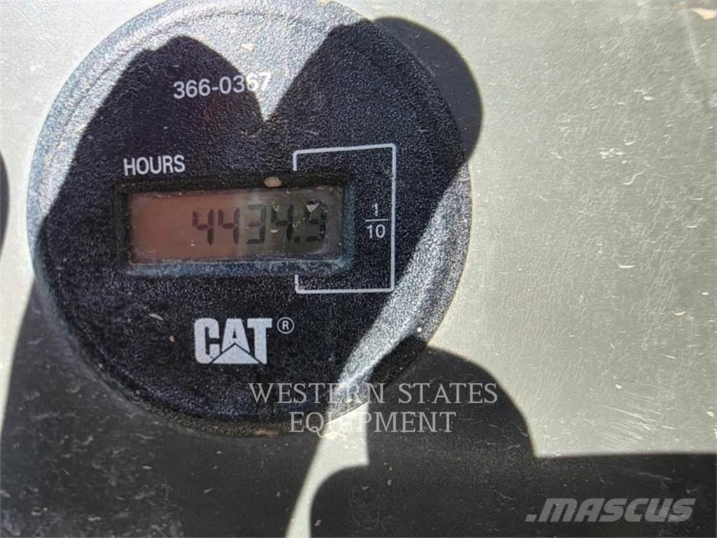 CAT 328D 대형 굴삭기 29톤 이상