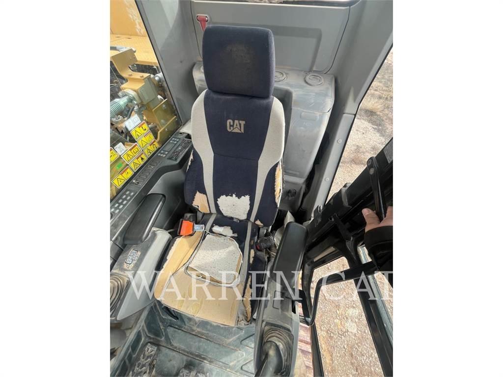 CAT 330 대형 굴삭기 29톤 이상