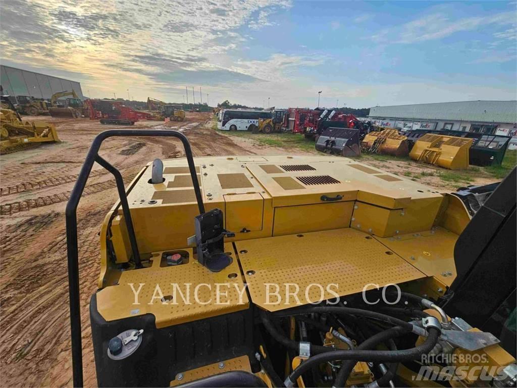 CAT 330 대형 굴삭기 29톤 이상
