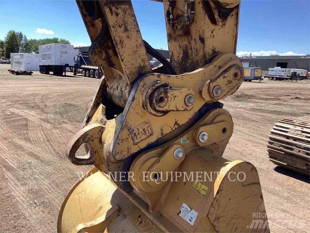 CAT 330 대형 굴삭기 29톤 이상