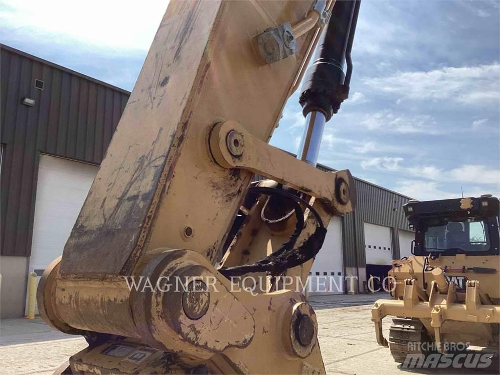 CAT 330 대형 굴삭기 29톤 이상