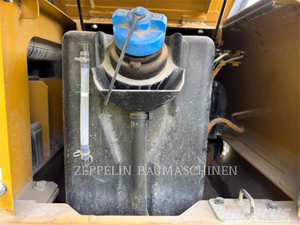 CAT 330-07 대형 굴삭기 29톤 이상