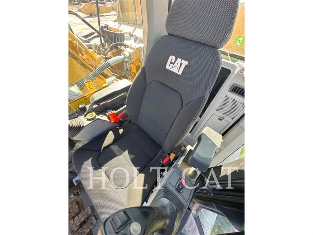 CAT 330 TC 대형 굴삭기 29톤 이상