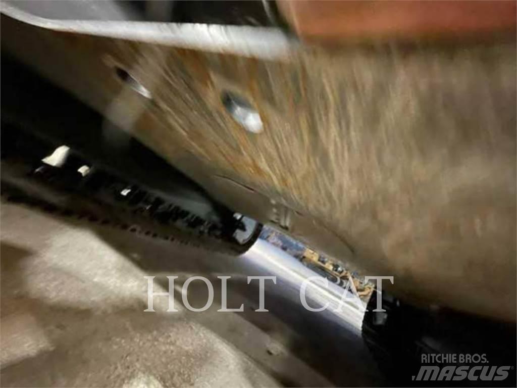CAT 330 TC 대형 굴삭기 29톤 이상