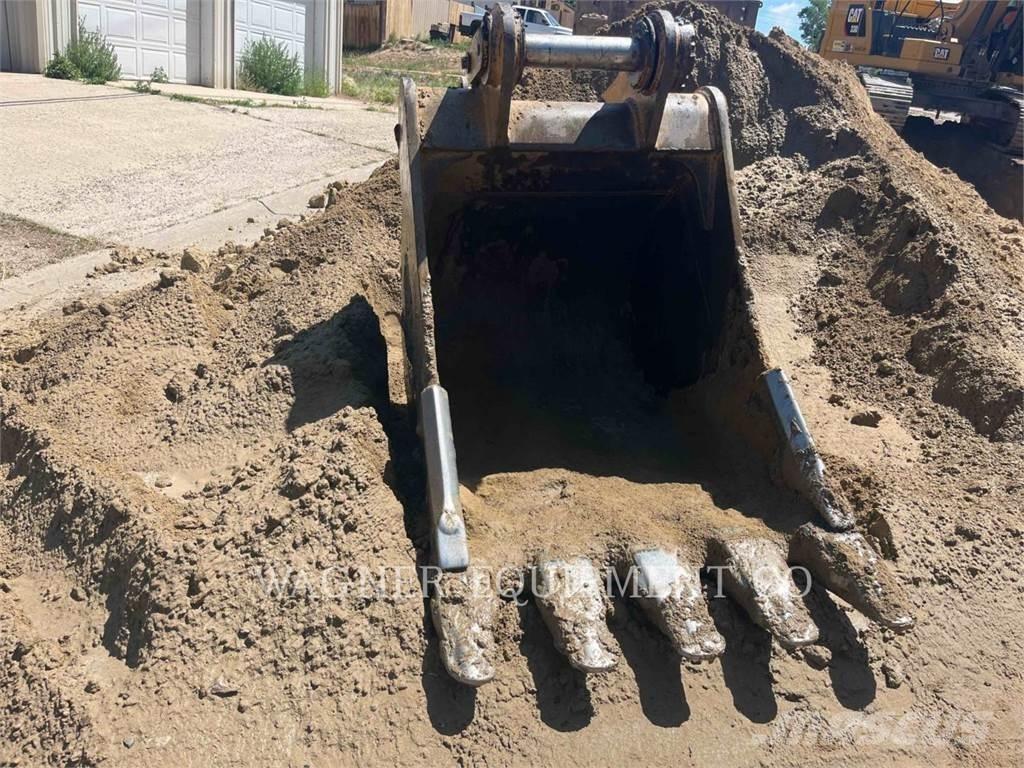 CAT 330 TC 대형 굴삭기 29톤 이상