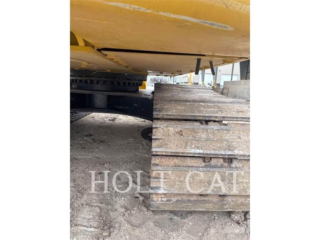 CAT 330 TC 대형 굴삭기 29톤 이상