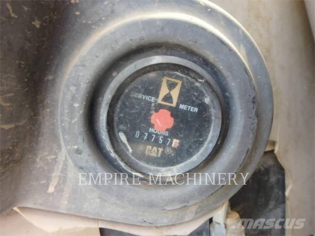 CAT 330CL 대형 굴삭기 29톤 이상