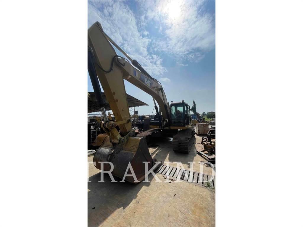 CAT 330D2L 대형 굴삭기 29톤 이상