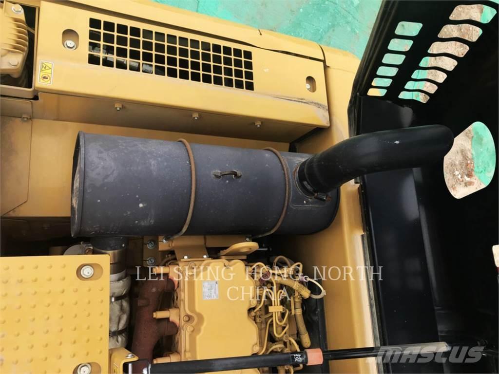 CAT 330D2L 대형 굴삭기 29톤 이상