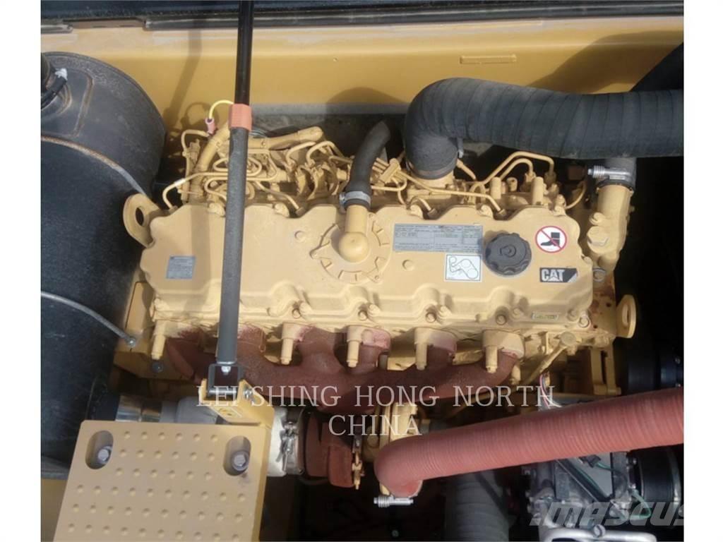 CAT 330D2L 대형 굴삭기 29톤 이상