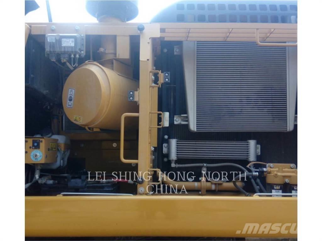 CAT 330D2L 대형 굴삭기 29톤 이상