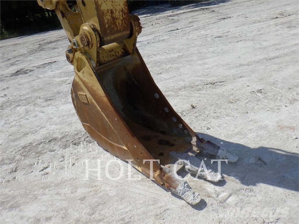 CAT 33607GC 대형 굴삭기 29톤 이상