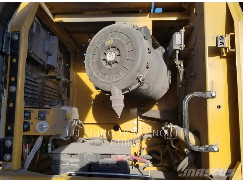 CAT 336D2 대형 굴삭기 29톤 이상