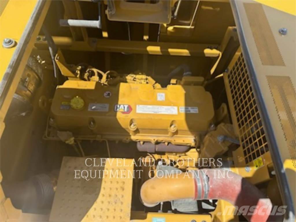 CAT 352 대형 굴삭기 29톤 이상