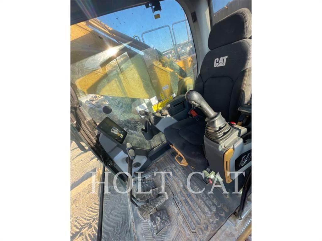 CAT 352 11 대형 굴삭기 29톤 이상