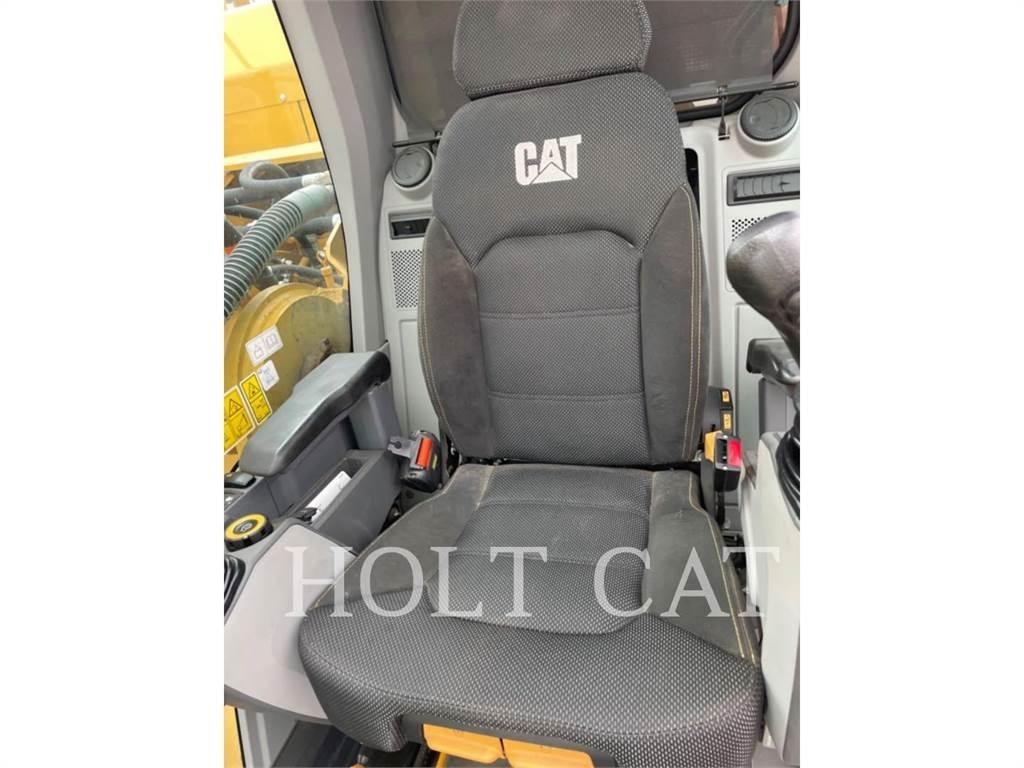 CAT 352 11 TC 대형 굴삭기 29톤 이상