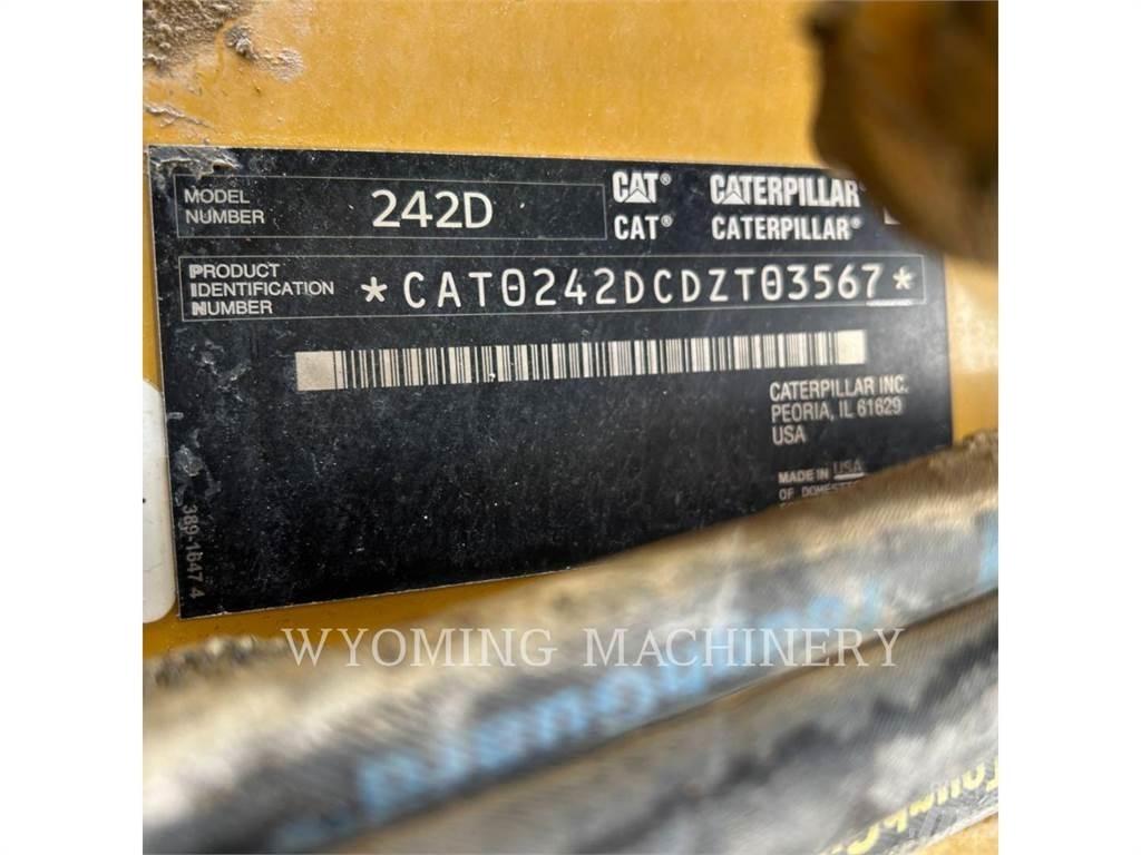 CAT 352D  스키드로더