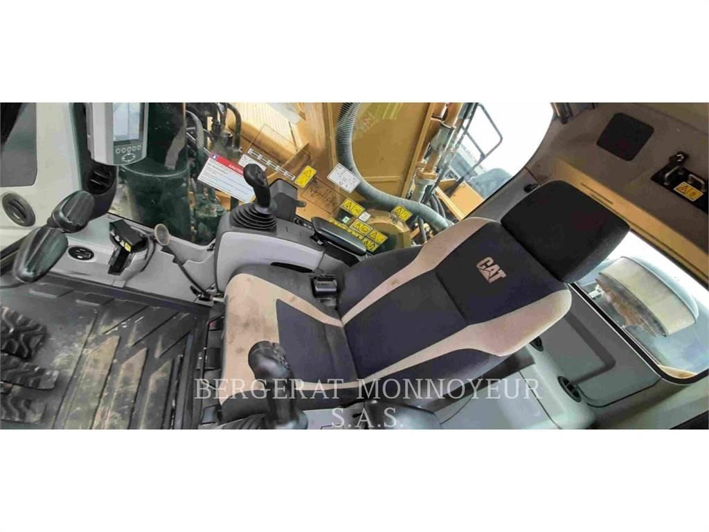 CAT 352F 대형 굴삭기 29톤 이상