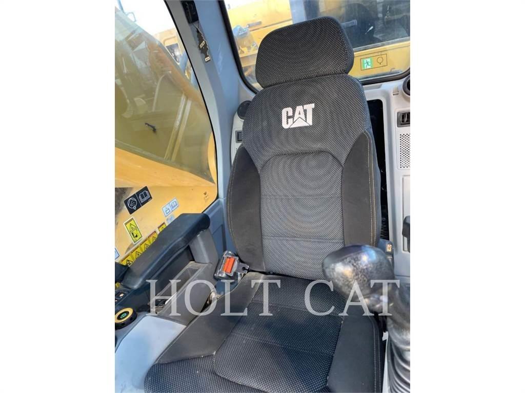 CAT 374 대형 굴삭기 29톤 이상