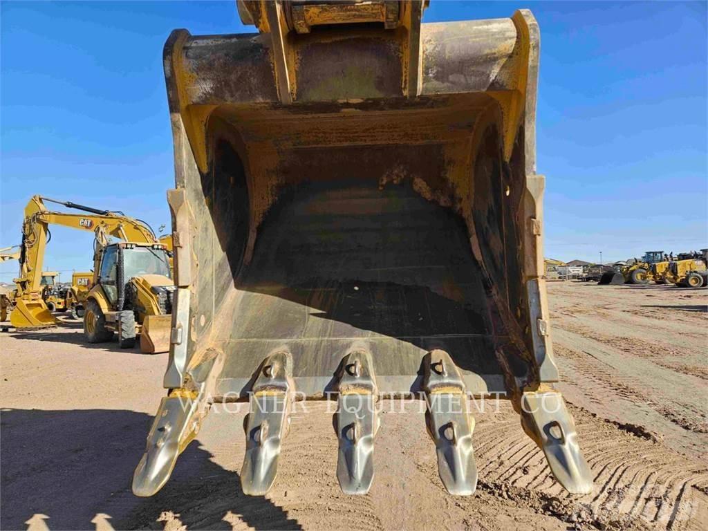 CAT 374 대형 굴삭기 29톤 이상