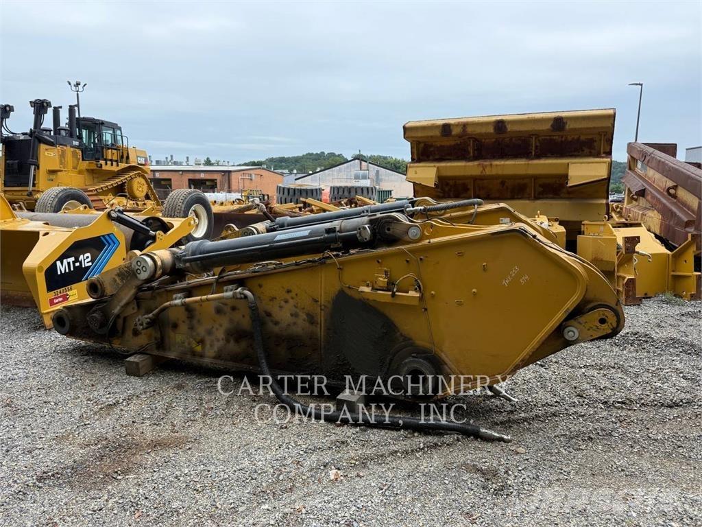 CAT 374-07 대형 굴삭기 29톤 이상