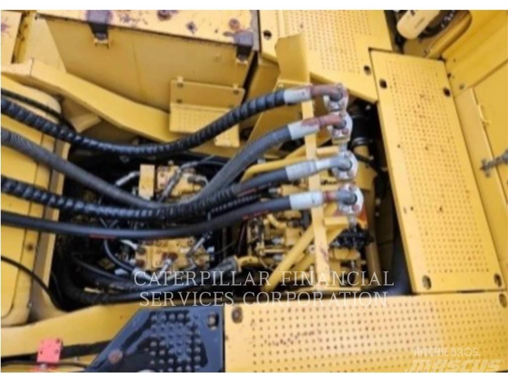 CAT 374F 대형 굴삭기 29톤 이상