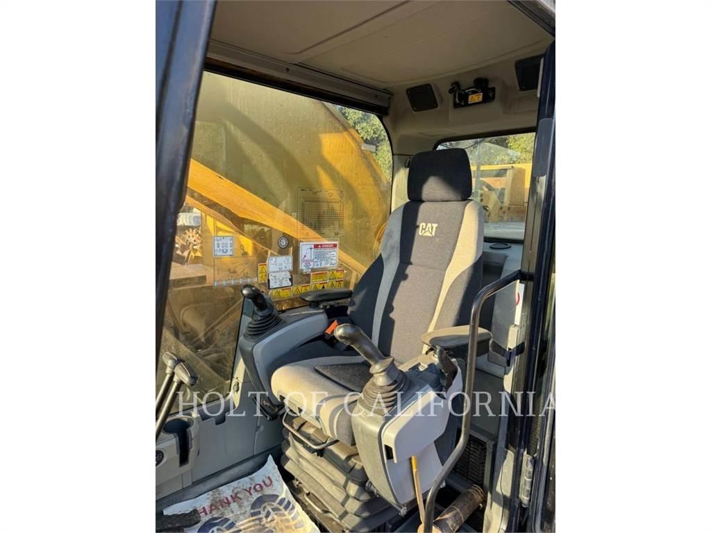 CAT 390FL 대형 굴삭기 29톤 이상