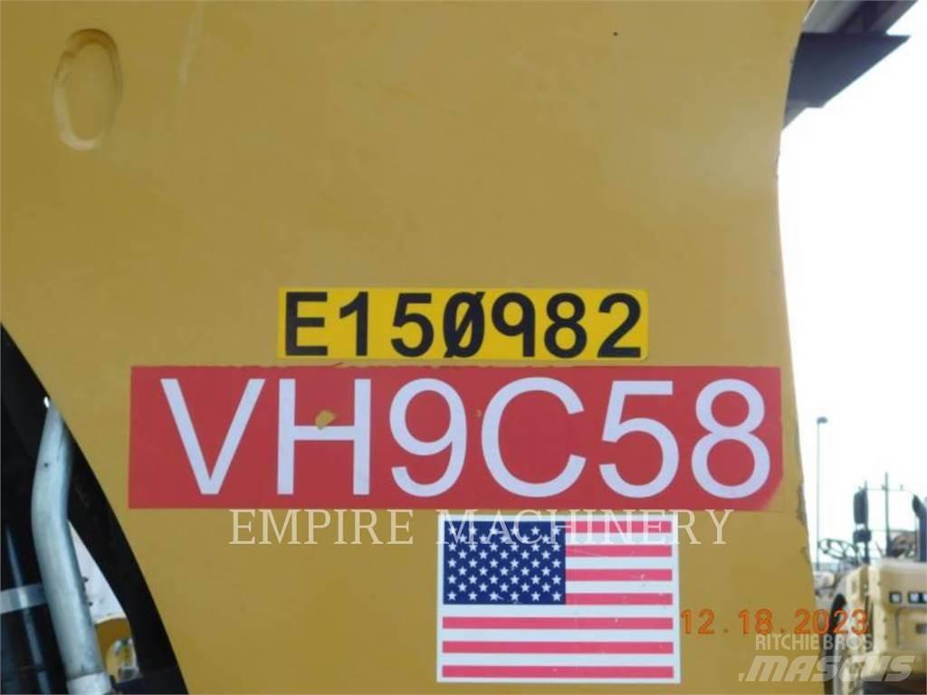 CAT 415F2 4EOP 백호로더