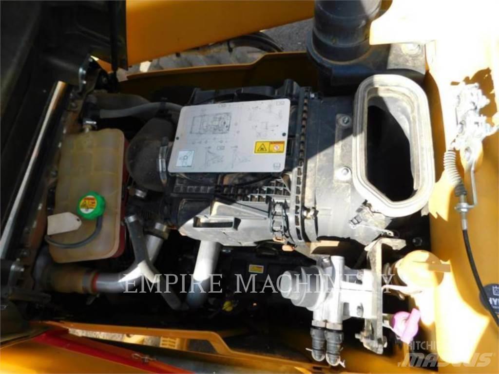 CAT 415F2 IL  휠로우더