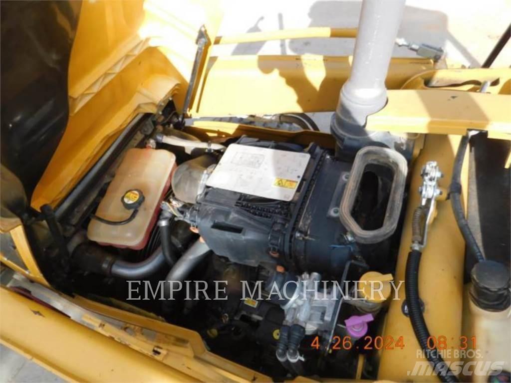 CAT 415F2 IL  휠로우더