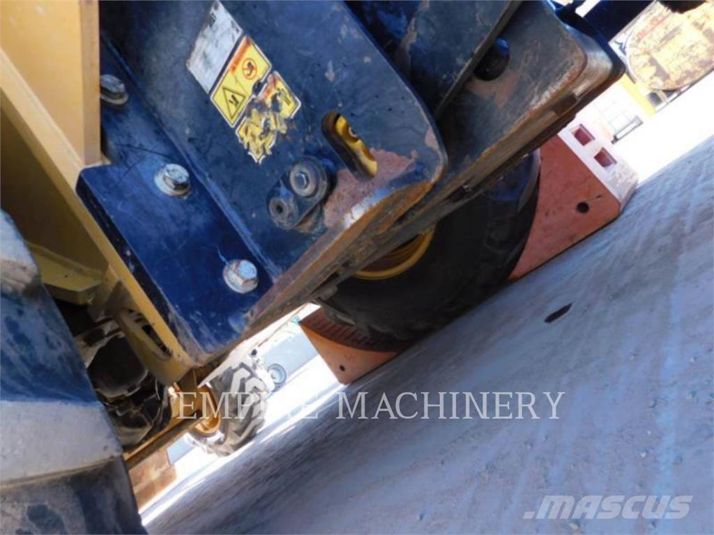 CAT 415F2 IL  휠로우더