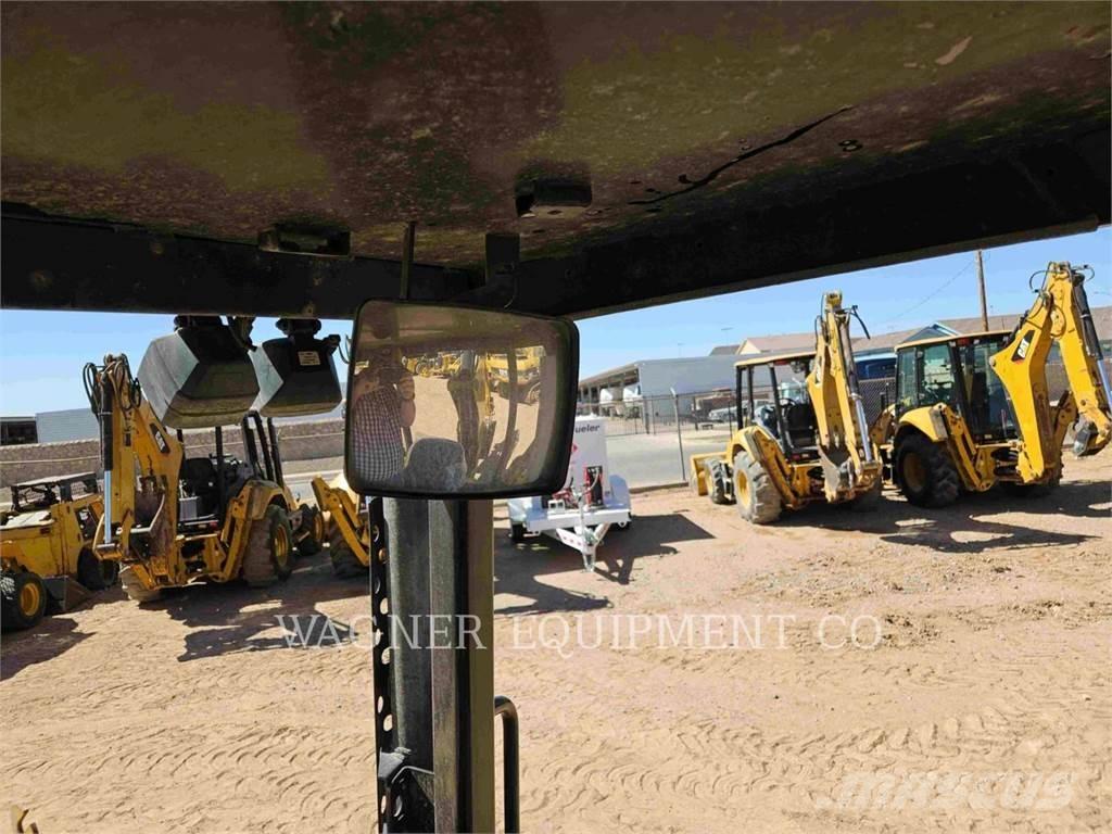 CAT 416F2 4WDS 백호로더