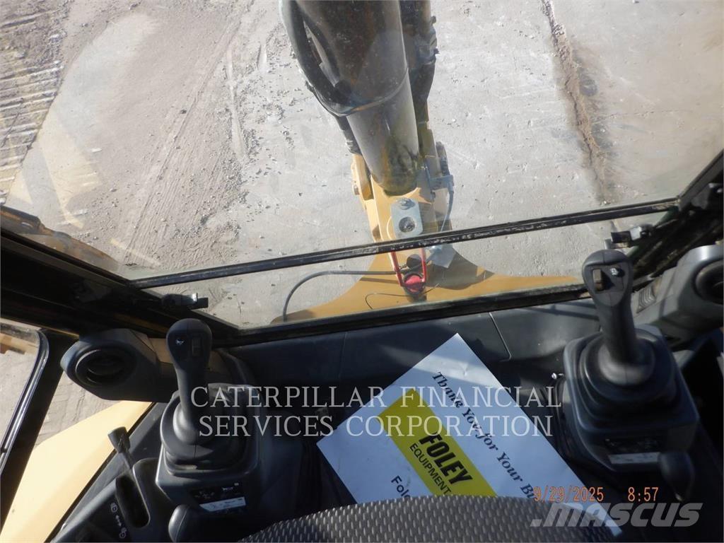 CAT 420-07 백호로더