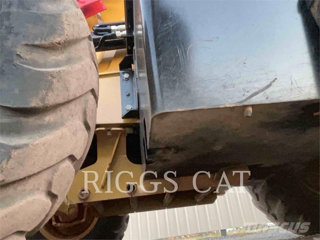 CAT 420 4AEM 백호로더