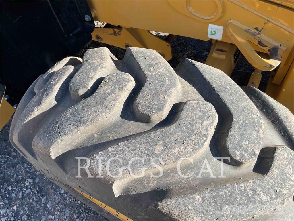 CAT 420 4AEM 백호로더