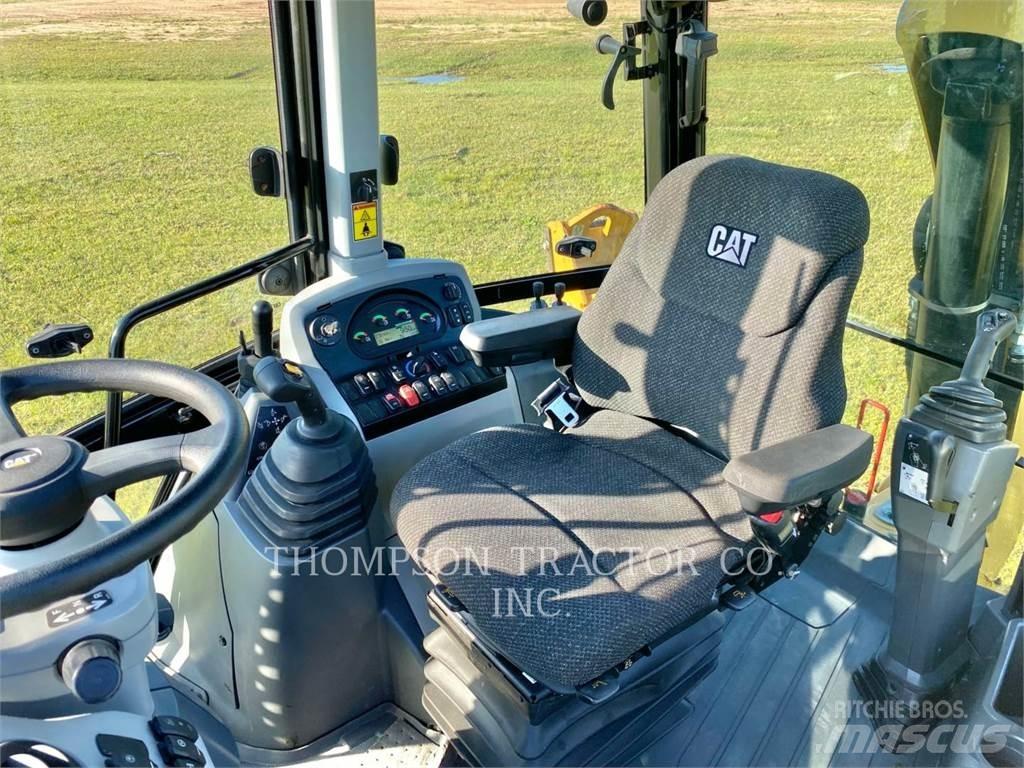 CAT 420F2 백호로더