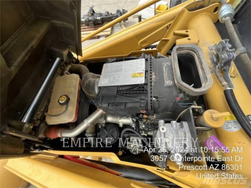 CAT 420F2 4EO 백호로더