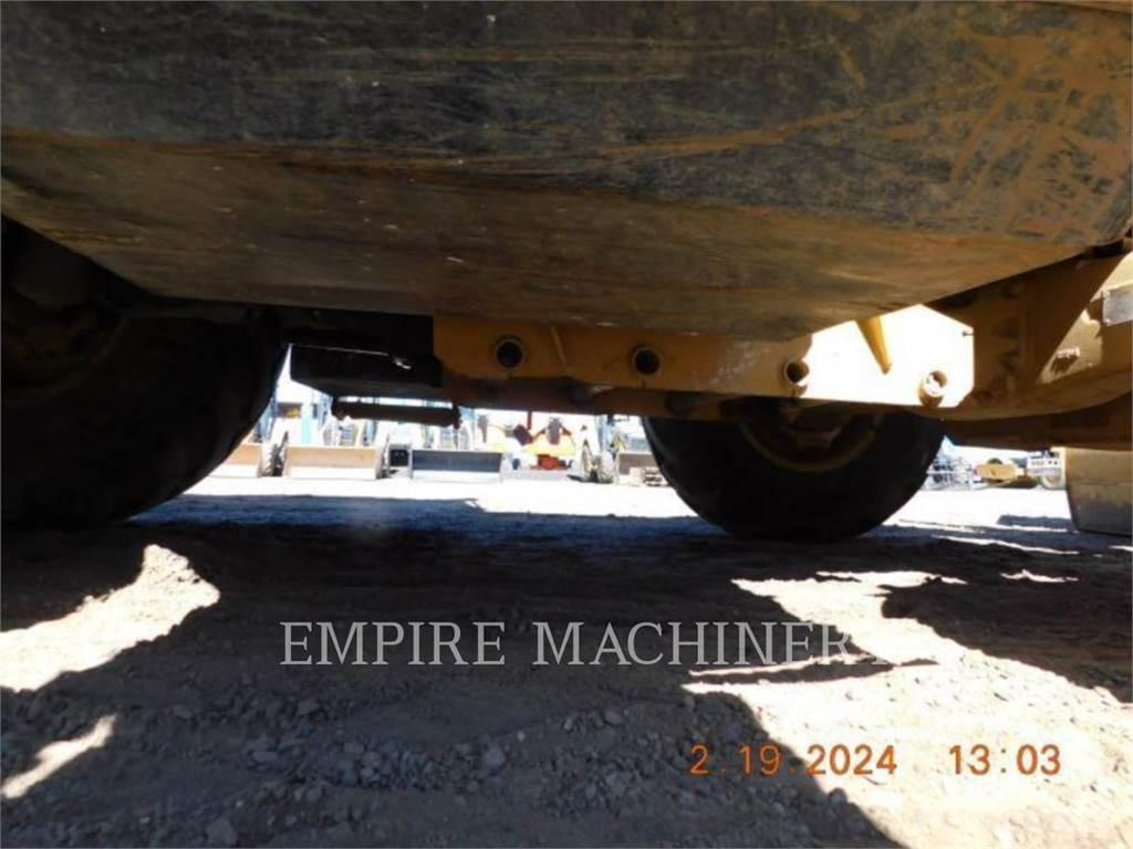 CAT 420F2 4EO 백호로더