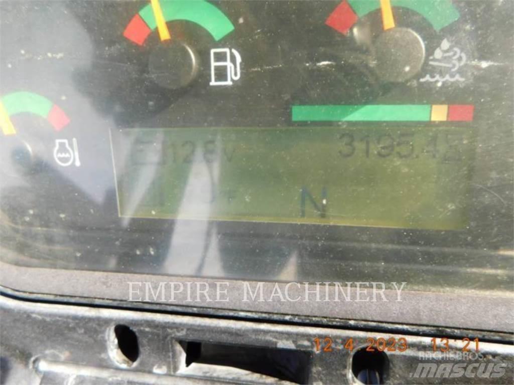 CAT 420F2 4EO 백호로더