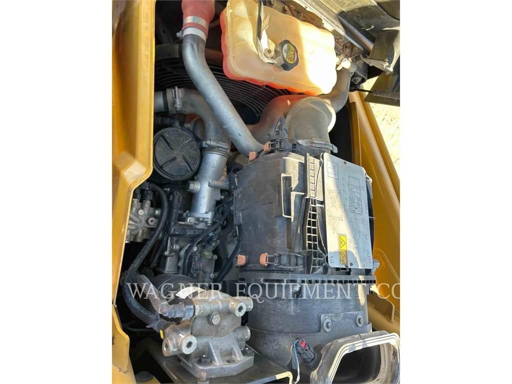 CAT 420F2 4WDE 백호로더