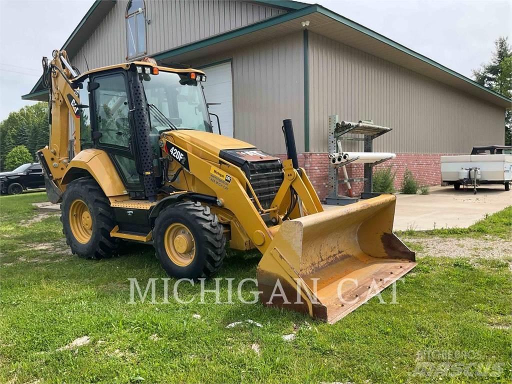 CAT 420F2 APR 백호로더