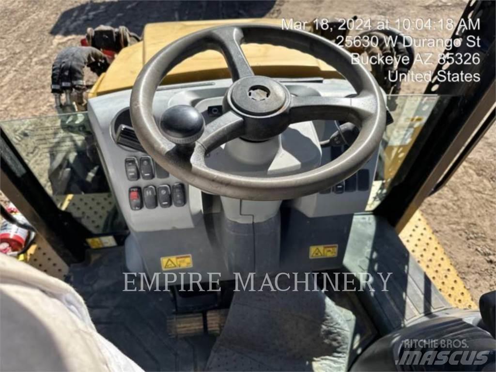 CAT 420F24EOIP 백호로더