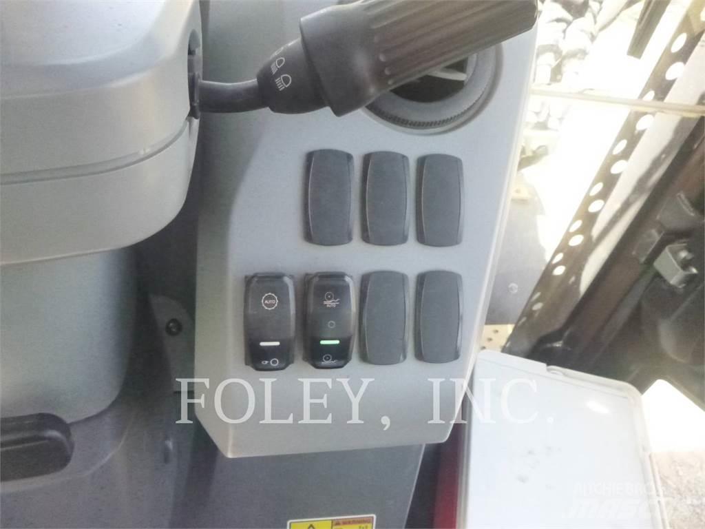 CAT 420F2IT 백호로더